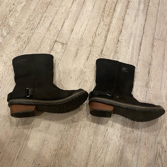 Sorel black suede ankle slims shortie boots 7.5. - Picture 5 of 10